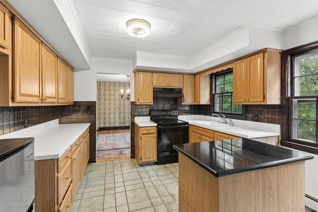 614 Twin Hills Court, Northport, NY 11768