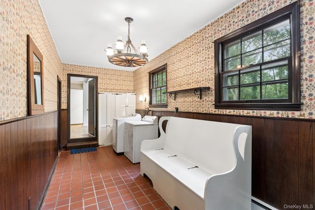 614 Twin Hills Court, Northport, NY 11768