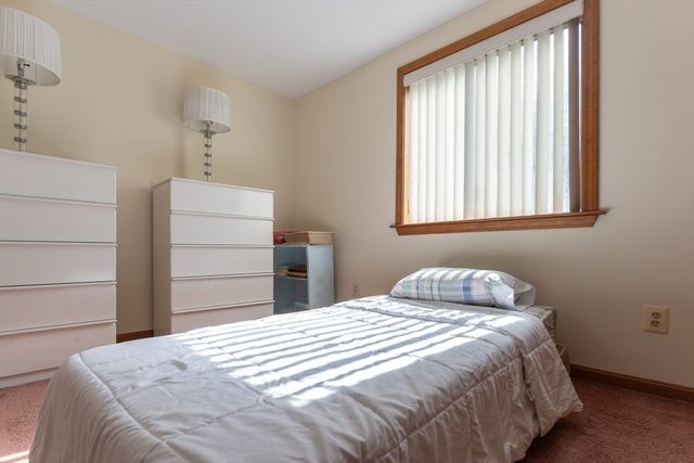 18 Winter Street E, Foxboro, MA 02035