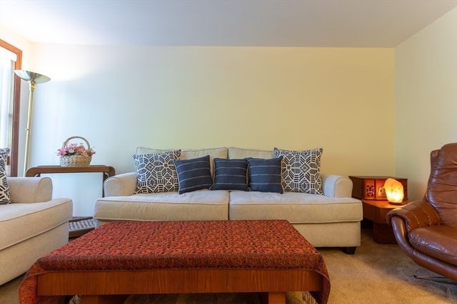 18 Winter Street E, Foxboro, MA 02035