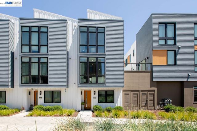 2042 Halo Ln, Alameda, CA 94501