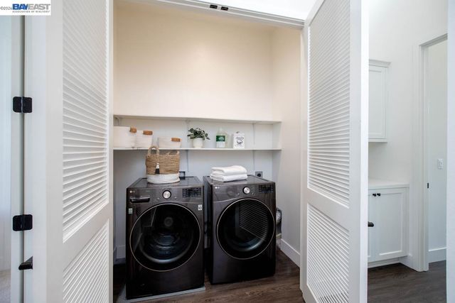 2042 Halo Ln, Alameda, CA 94501