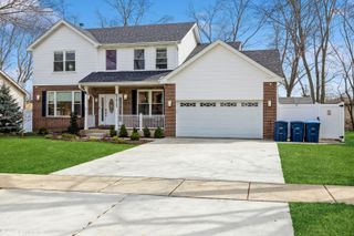 7517 Main Street, Darien, IL 60561