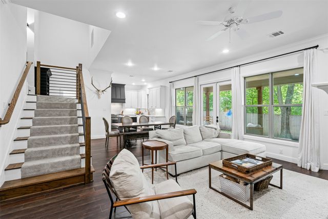 703 W 2nd Street, Cleburne, TX 76033