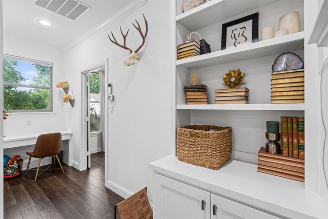 703 W 2nd Street, Cleburne, TX 76033