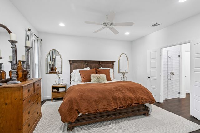 703 W 2nd Street, Cleburne, TX 76033