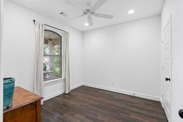 703 W 2nd Street, Cleburne, TX 76033
