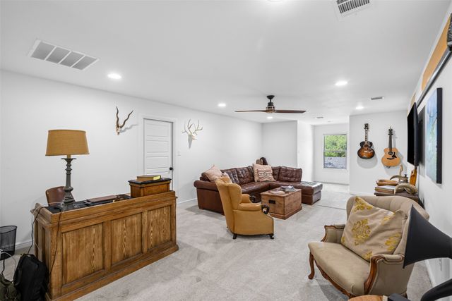 703 W 2nd Street, Cleburne, TX 76033
