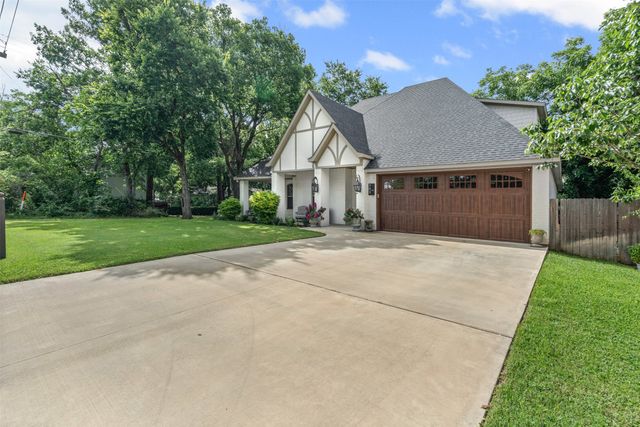 703 W 2nd Street, Cleburne, TX 76033