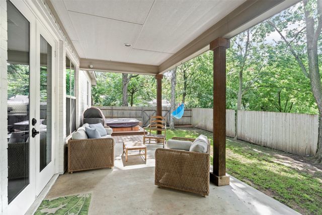 703 W 2nd Street, Cleburne, TX 76033