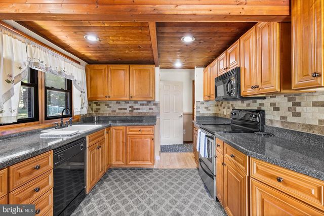 2 FOX RUN, Garnet Valley, PA 19060
