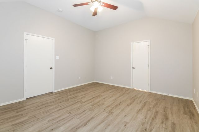 2049 Hollow Creek Drive, Dallas, TX 75253