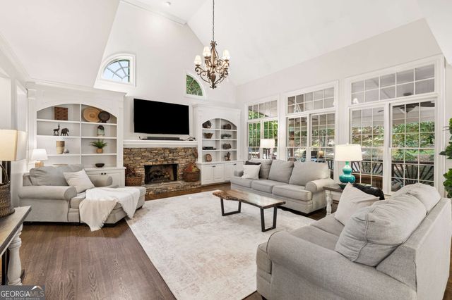 9140 Nesbit Lakes Drive, Alpharetta, GA 30022