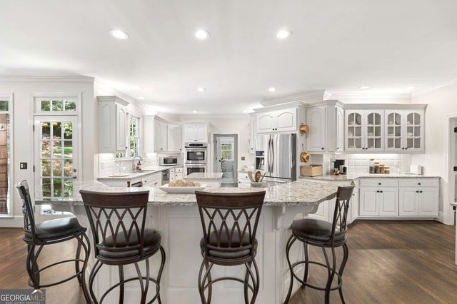 9140 Nesbit Lakes Drive, Alpharetta, GA 30022