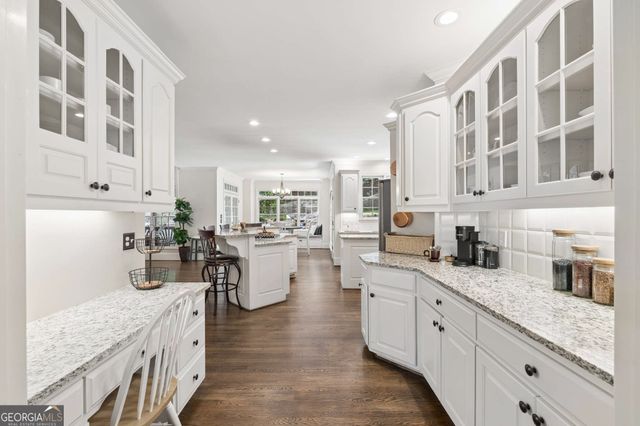 9140 Nesbit Lakes Drive, Alpharetta, GA 30022