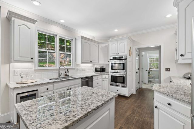 9140 Nesbit Lakes Drive, Alpharetta, GA 30022