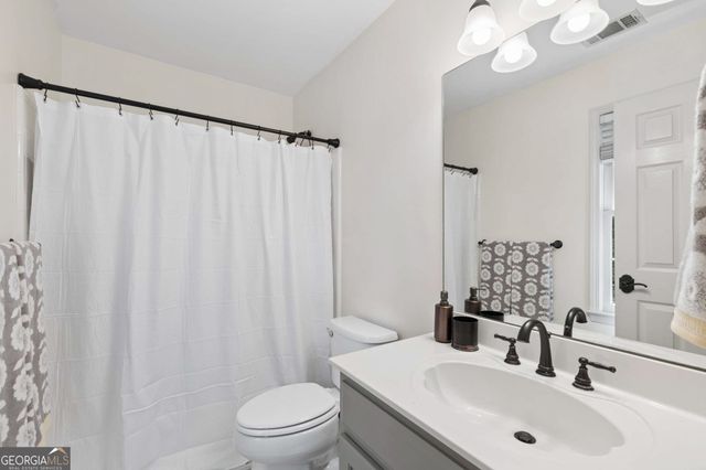 9140 Nesbit Lakes Drive, Alpharetta, GA 30022