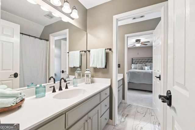 9140 Nesbit Lakes Drive, Alpharetta, GA 30022