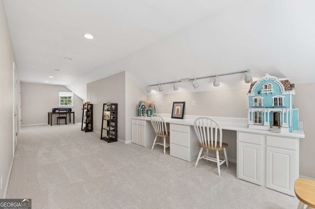 9140 Nesbit Lakes Drive, Alpharetta, GA 30022