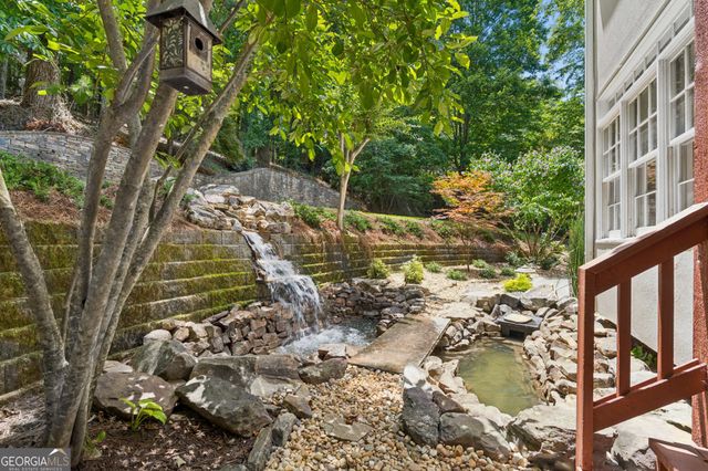 9140 Nesbit Lakes Drive, Alpharetta, GA 30022
