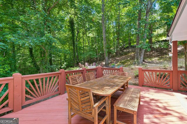9140 Nesbit Lakes Drive, Alpharetta, GA 30022