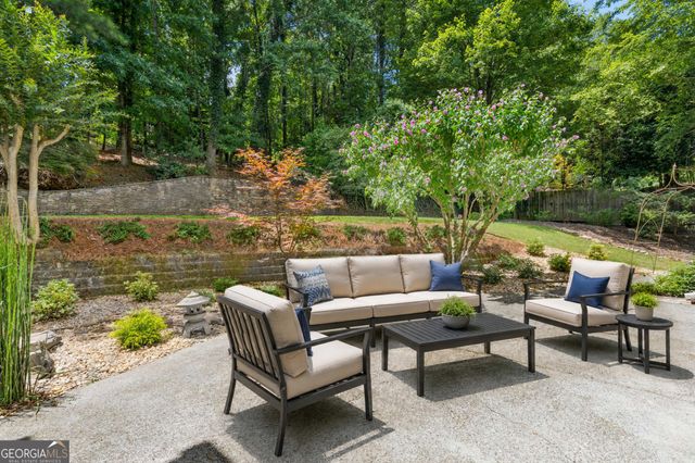 9140 Nesbit Lakes Drive, Alpharetta, GA 30022