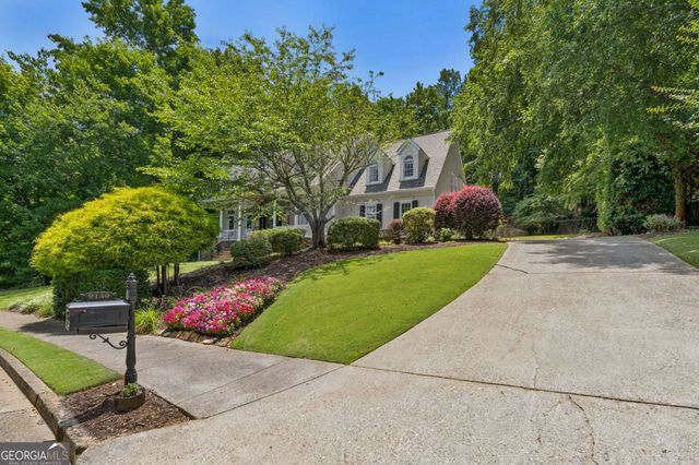 9140 Nesbit Lakes Drive, Alpharetta, GA 30022