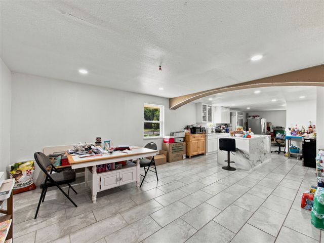 402 County Road 3422, Wills Point, TX 75169