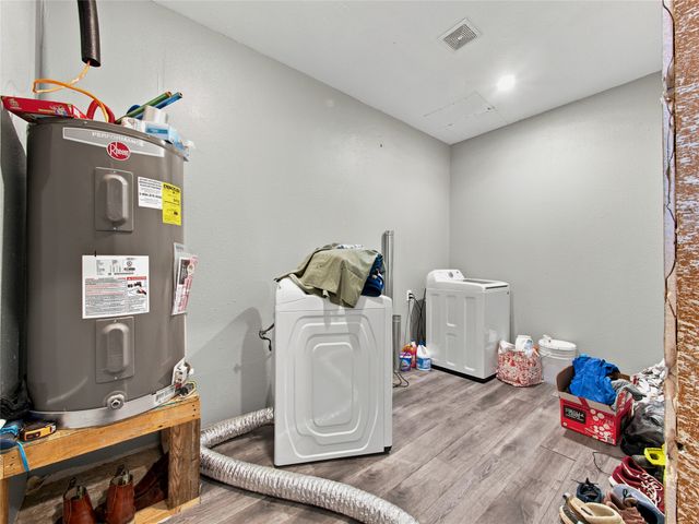 402 County Road 3422, Wills Point, TX 75169
