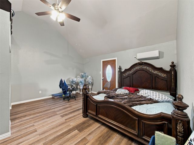 402 County Road 3422, Wills Point, TX 75169