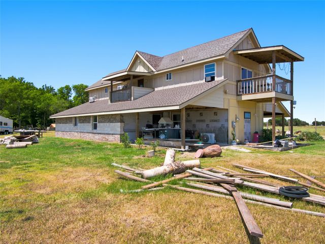 402 County Road 3422, Wills Point, TX 75169