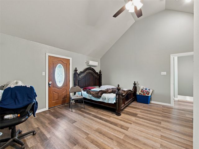402 County Road 3422, Wills Point, TX 75169