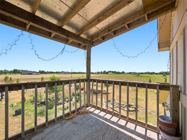 402 County Road 3422, Wills Point, TX 75169