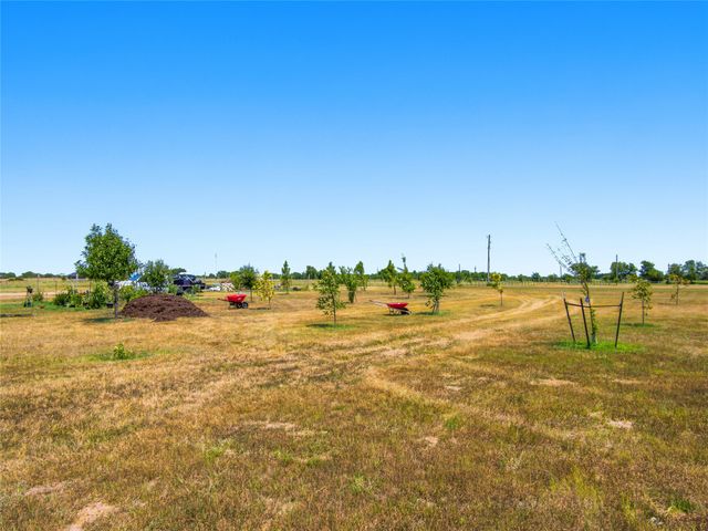 402 County Road 3422, Wills Point, TX 75169