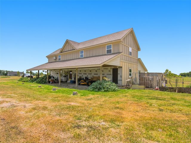 402 County Road 3422, Wills Point, TX 75169