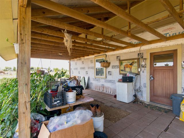 402 County Road 3422, Wills Point, TX 75169