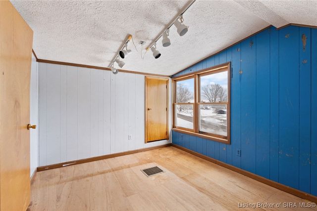 1201 Owans Lane NE, Corydon, IN 47112