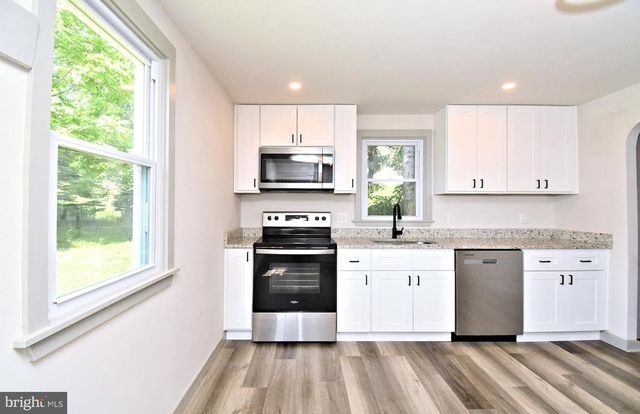 822 N LIMEKILN PIKE, Chalfont, PA 18914