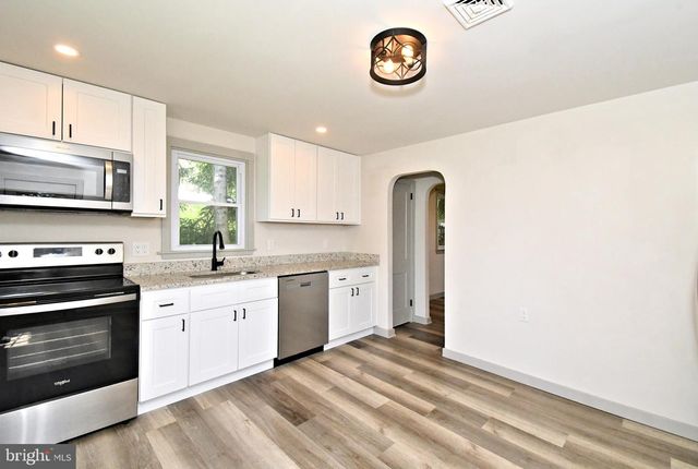 822 N LIMEKILN PIKE, Chalfont, PA 18914
