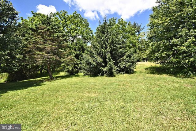 822 N LIMEKILN PIKE, Chalfont, PA 18914
