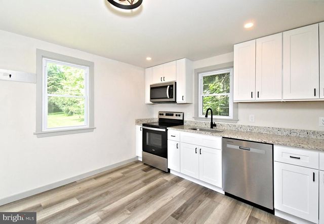 822 N LIMEKILN PIKE, Chalfont, PA 18914
