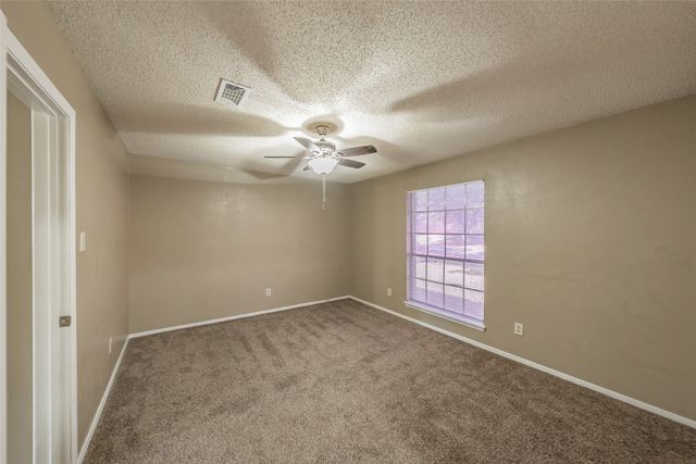 1227 Willowwood Drive, Cleburne, TX 76033