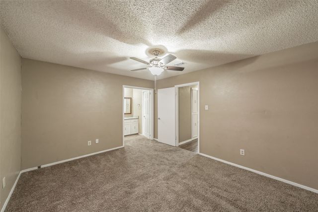 1227 Willowwood Drive, Cleburne, TX 76033