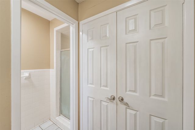 1227 Willowwood Drive, Cleburne, TX 76033