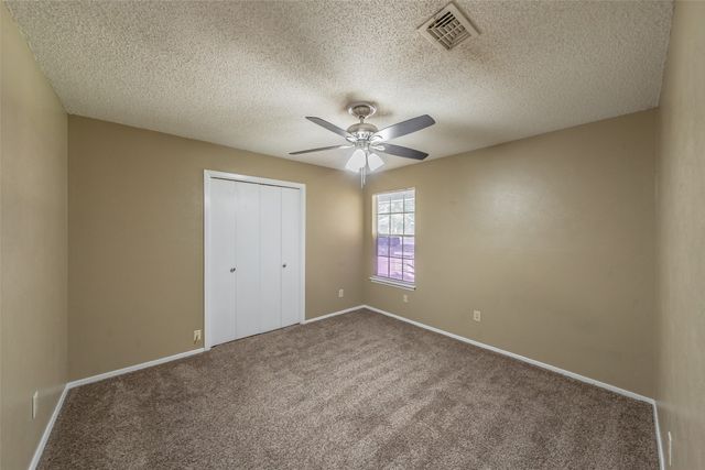 1227 Willowwood Drive, Cleburne, TX 76033