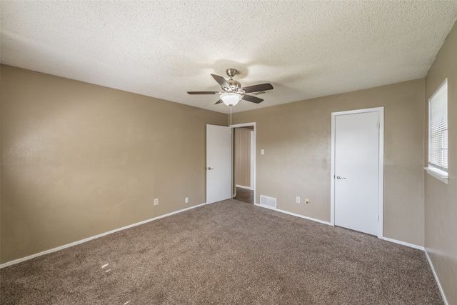 1227 Willowwood Drive, Cleburne, TX 76033