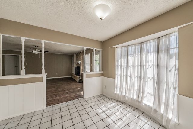 1227 Willowwood Drive, Cleburne, TX 76033