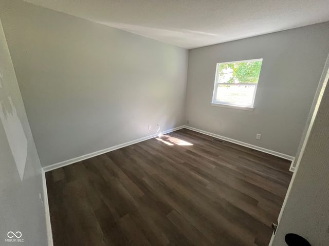 8353 Paso Del Norte Court, Indianapolis, IN 46227