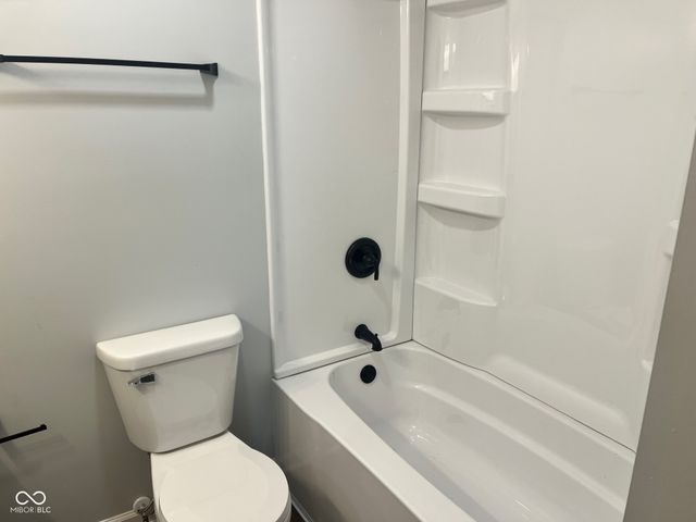 8353 Paso Del Norte Court, Indianapolis, IN 46227