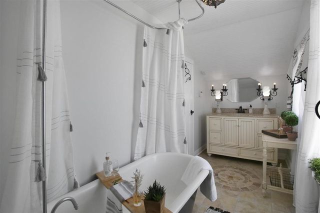 130 Dr Michael DeBakey Drive, Lake Charles, LA 70601